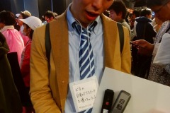 お店の自動ドアを壊しちゃった人